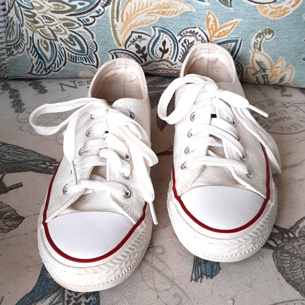 OPOEE, White Tie Shoe, Size Little Kid 3M